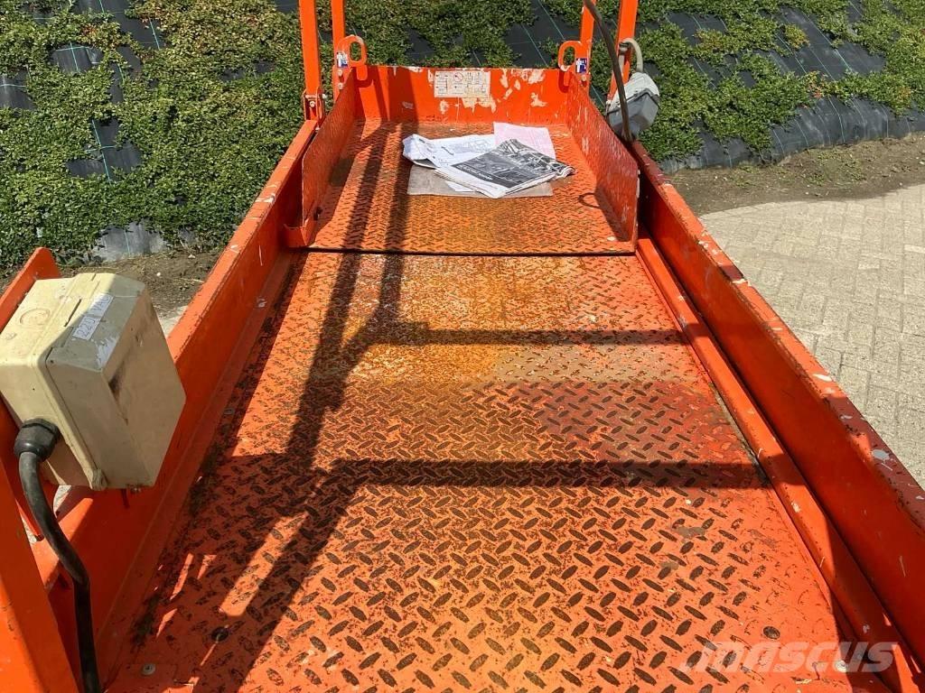 SkyJack SJ III 3219 Saxliftar