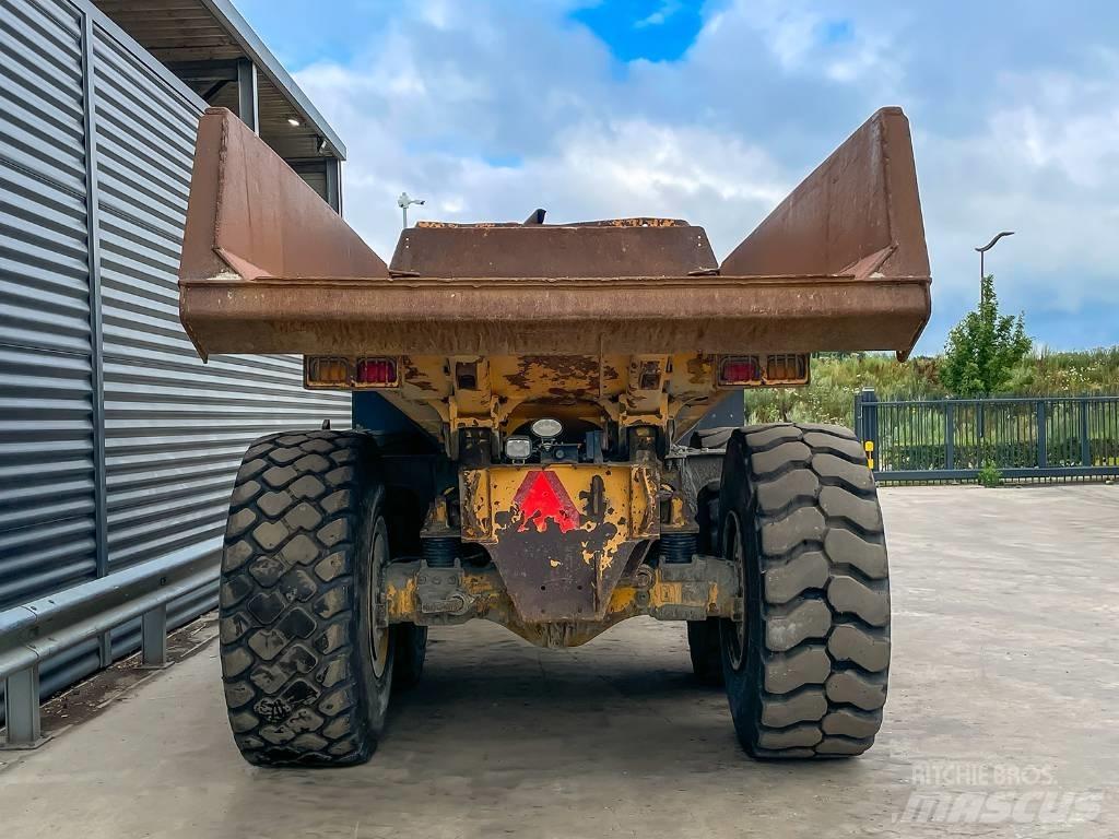 Volvo A25F Midjestyrd dumper