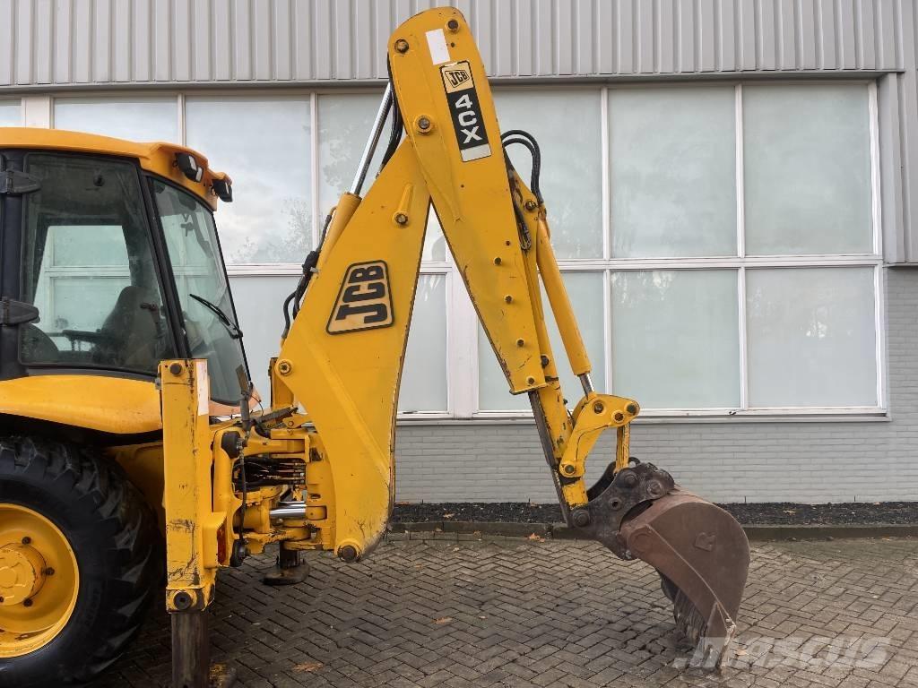 JCB 4 CX    2005 Grävlastare