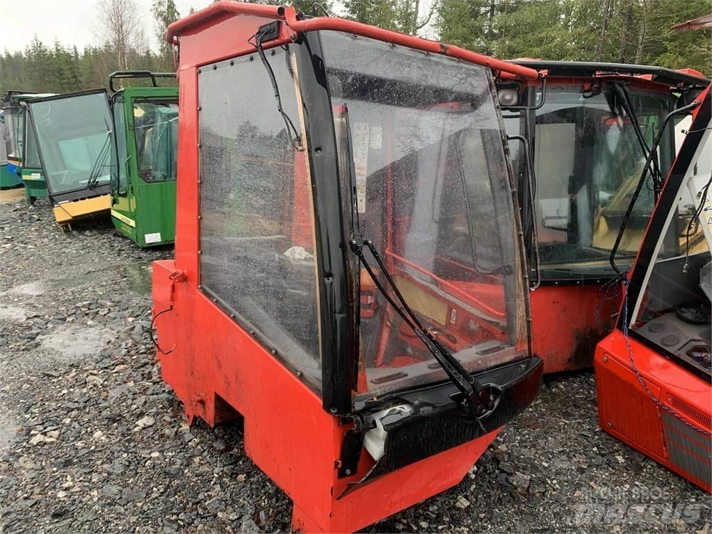 Komatsu 901TX Hytter och interiör