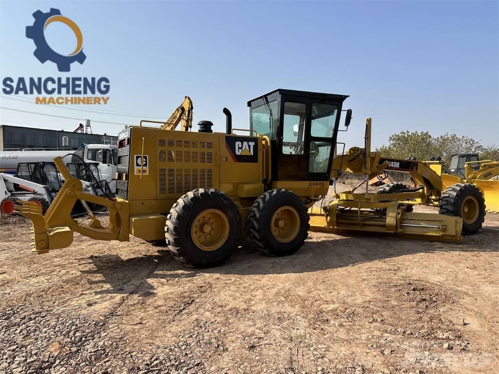 CAT 140 H Väghyvlar