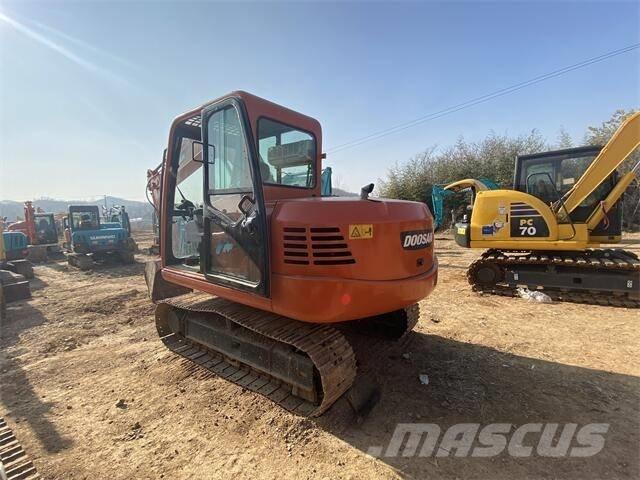 Doosan DH70-7 Bandgrävare