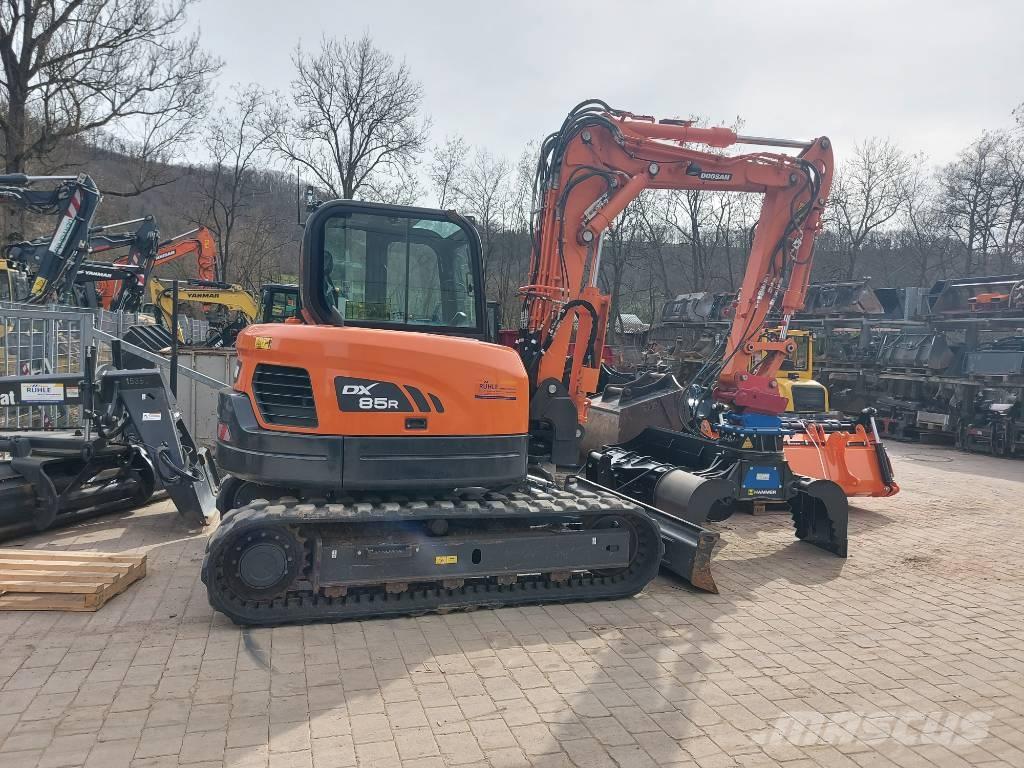 Develon DX 85 R-3 Midigrävmaskiner 7t - 12t