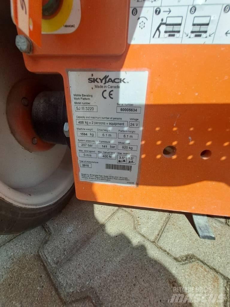 SkyJack SJIII 3220 Saxliftar