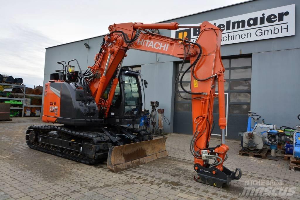 Hitachi ZX 135 US-7 Bandgrävare