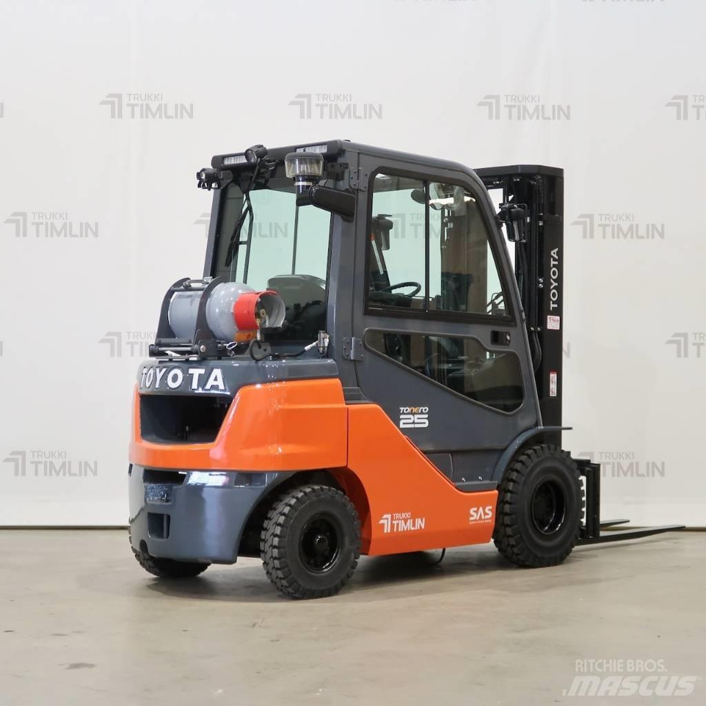 Toyota 02-8FGF25 Gasolmotviktstruckar