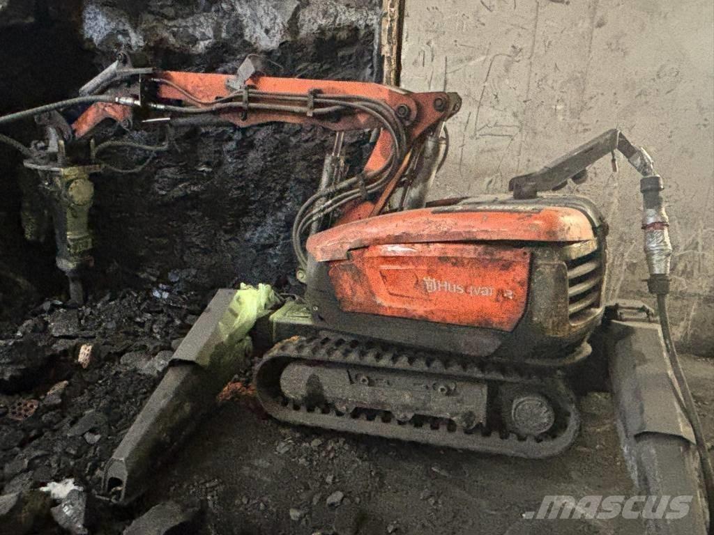Husqvarna DXR 300 Rivningsgrävare
