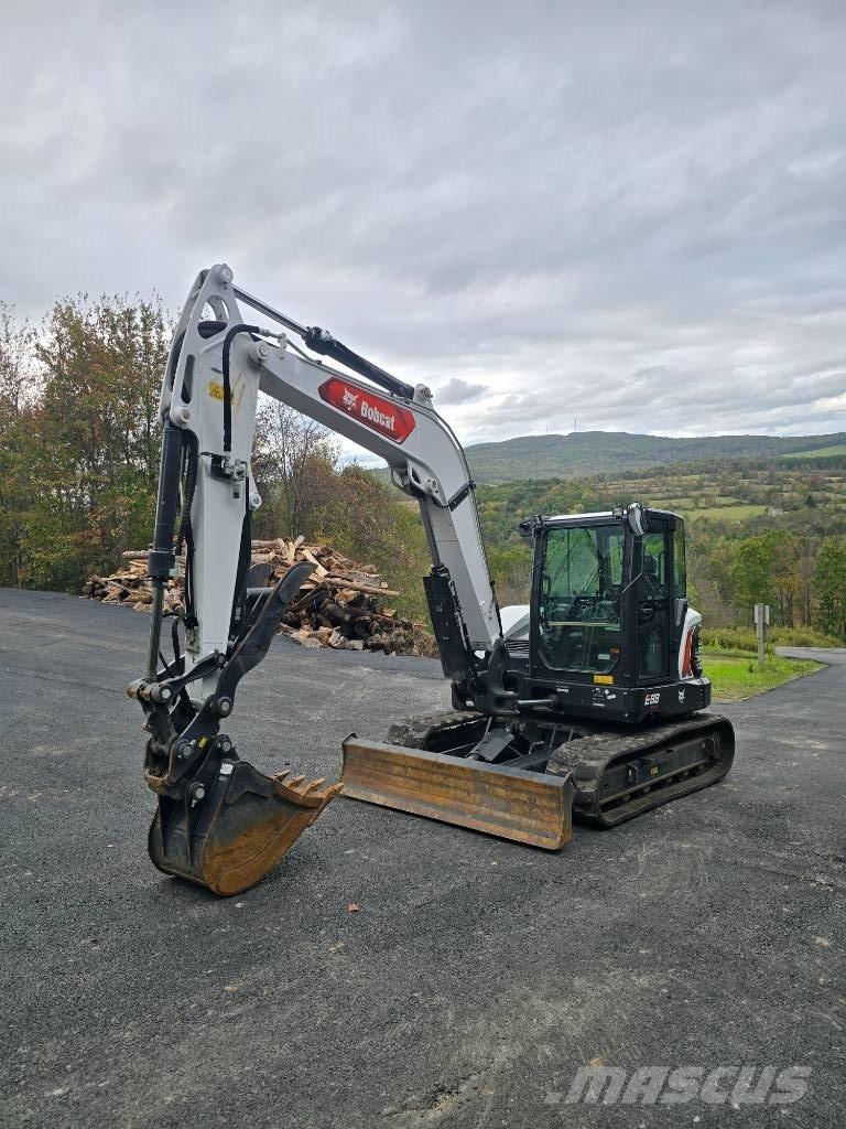 Bobcat E 88 R2 Bandgrävare