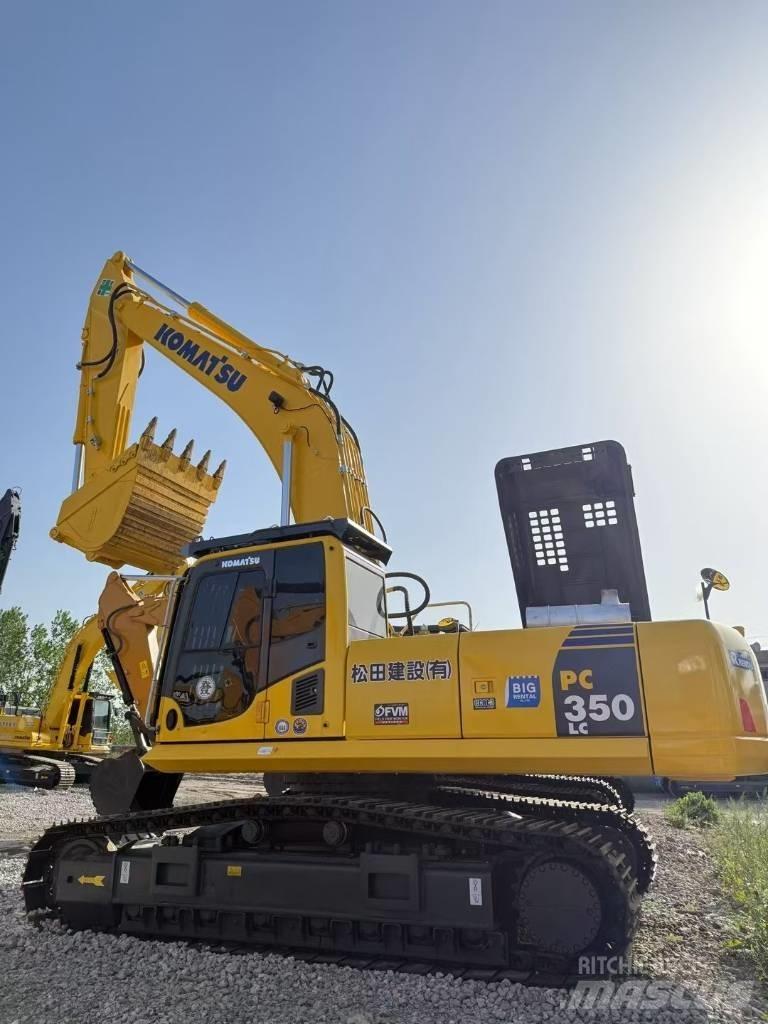 Komatsu 350LC-8 Bandgrävare
