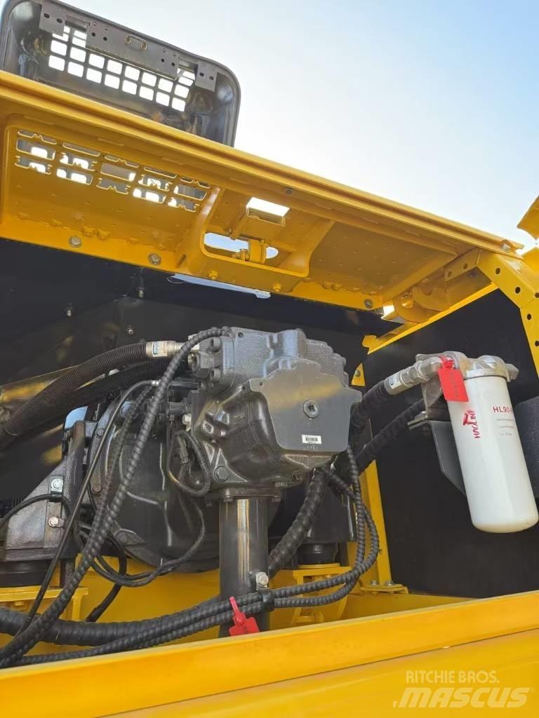 Komatsu 350LC-8 Bandgrävare