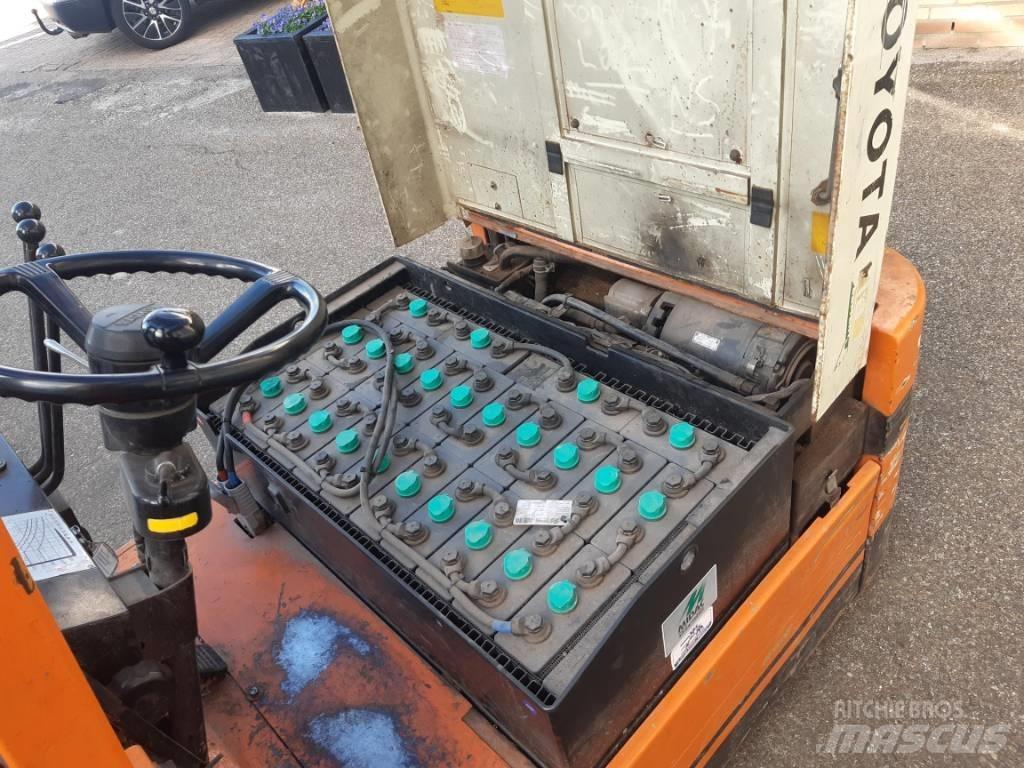 Toyota 2 FBE 18 Elmotviktstruckar