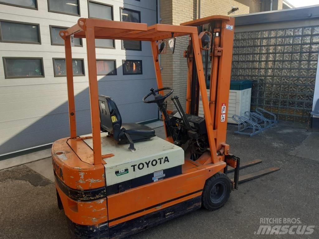 Toyota 2 FBE 18 Elmotviktstruckar