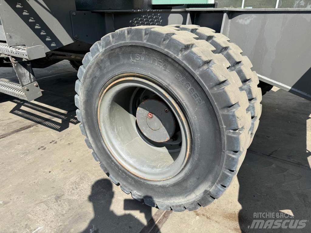 Sennebogen 835M D Avfalls / industri hantering
