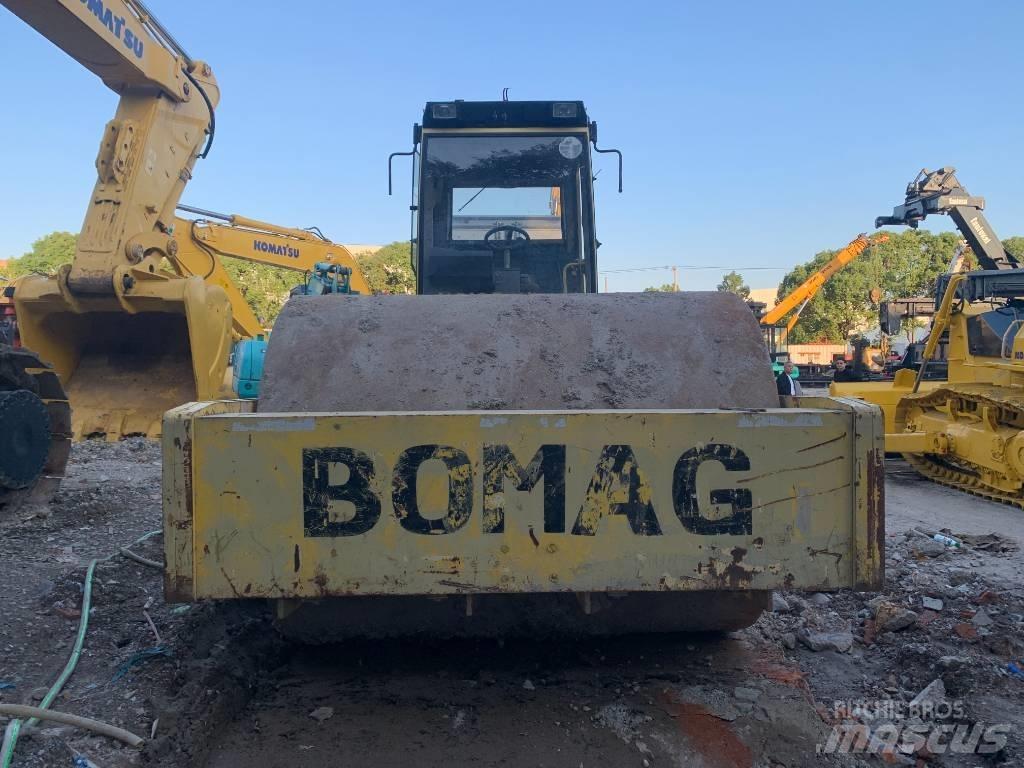 Bomag BW 225 D-3 Tvåvalsvältar