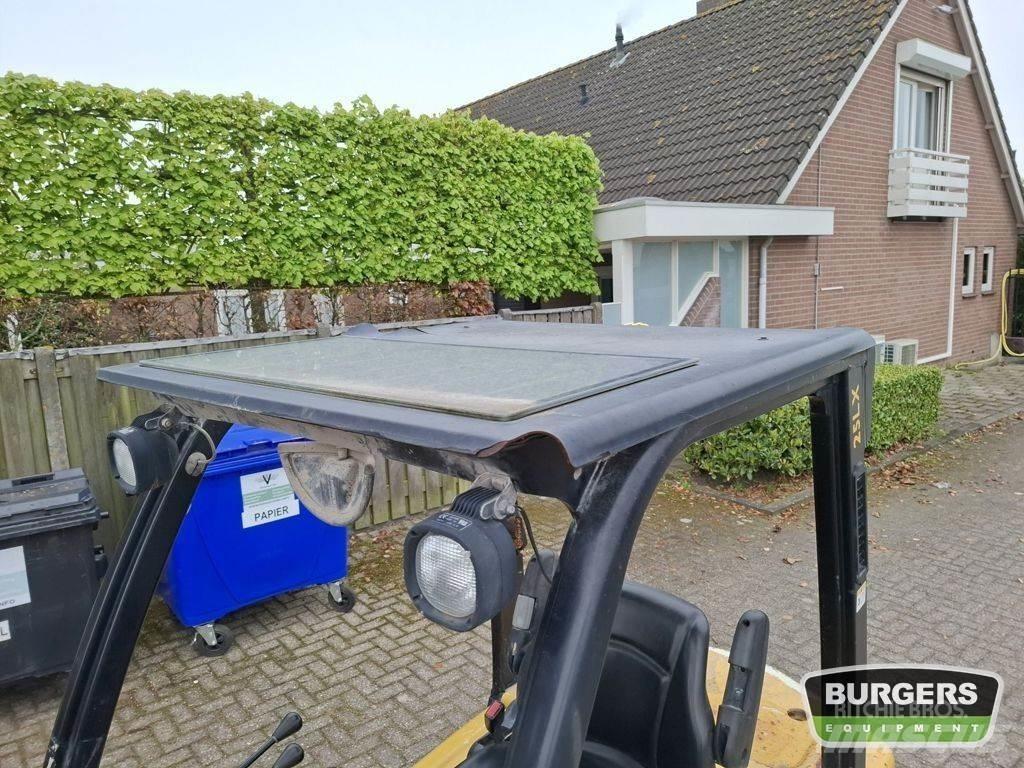 Yale GDP25 LX Dieselmotviktstruckar