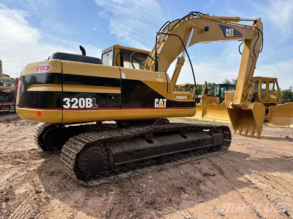 CAT 320B Bandgrävare