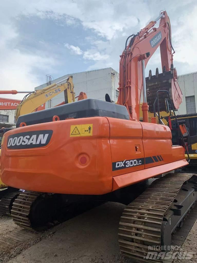 Doosan dx300 Bandgrävare