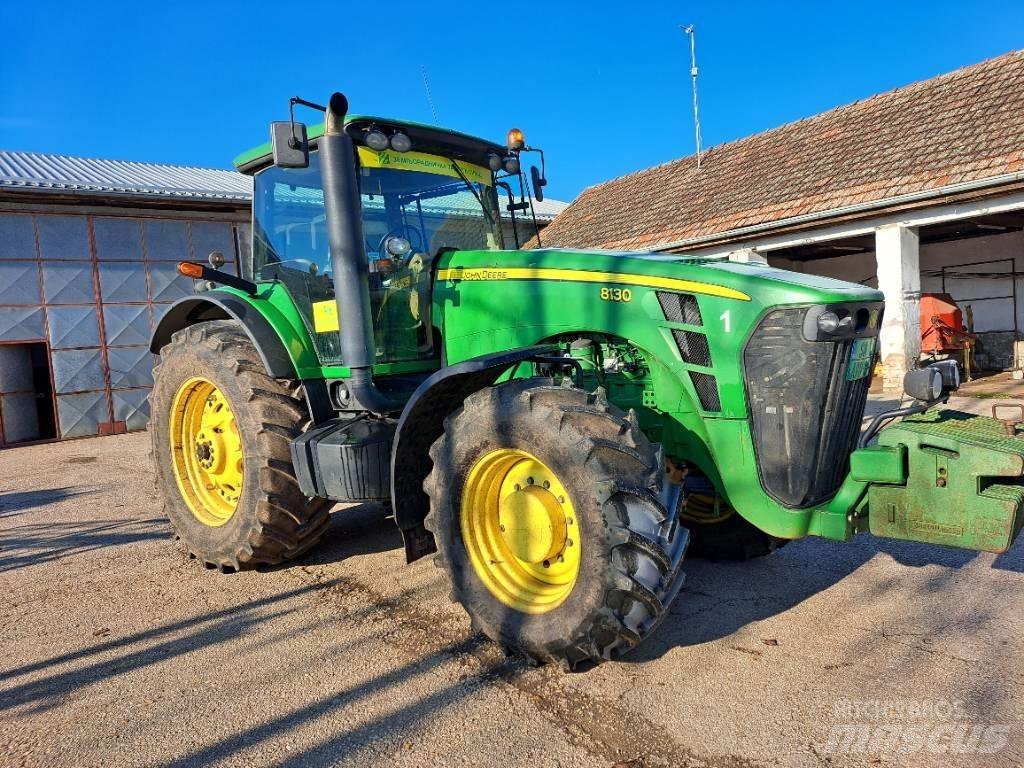 John Deere 8130 Traktorer