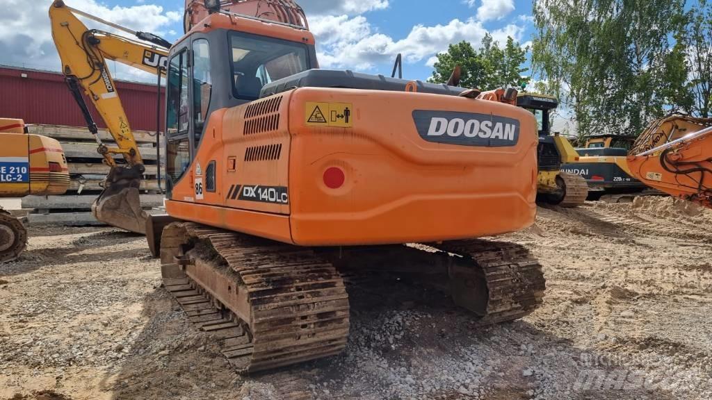 Doosan DX 140 LC-3 Bandgrävare