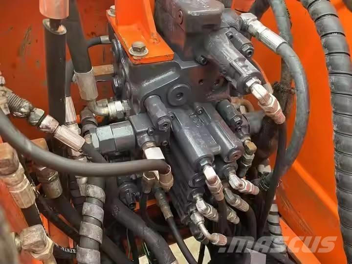Doosan DH 80 Midigrävmaskiner 7t - 12t
