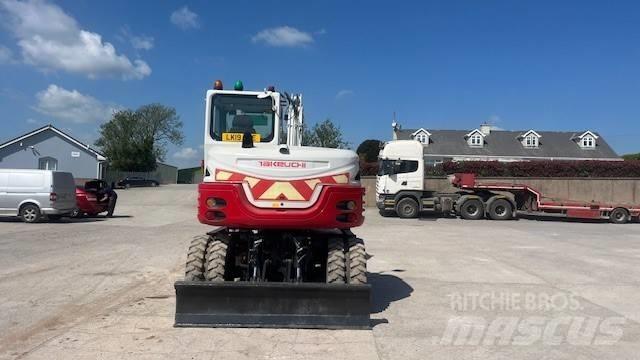 Takeuchi TB295W Hjulgrävare