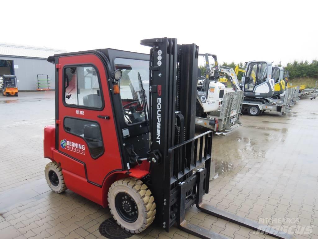 EP EFL252 Elmotviktstruckar