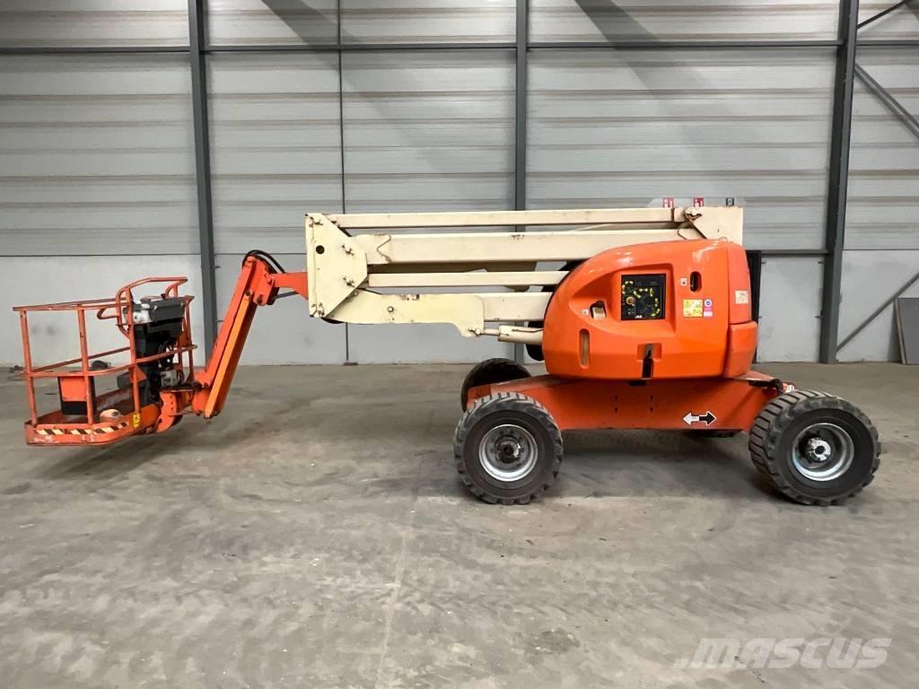 JLG 450 AJ Bomliftar