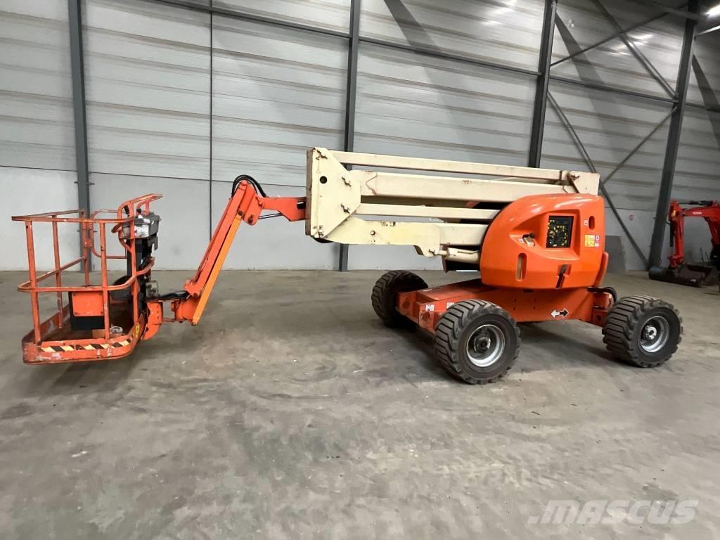 JLG 450 AJ Bomliftar