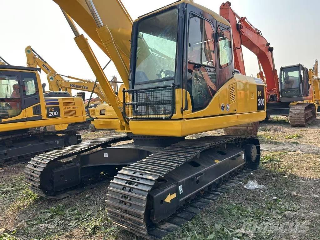Komatsu PC 200 Bandgrävare