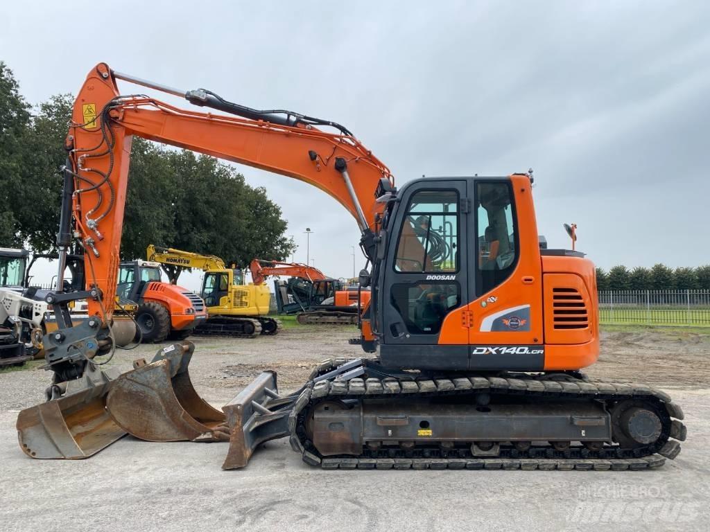 Doosan DX 140 LCR-5 Bandgrävare