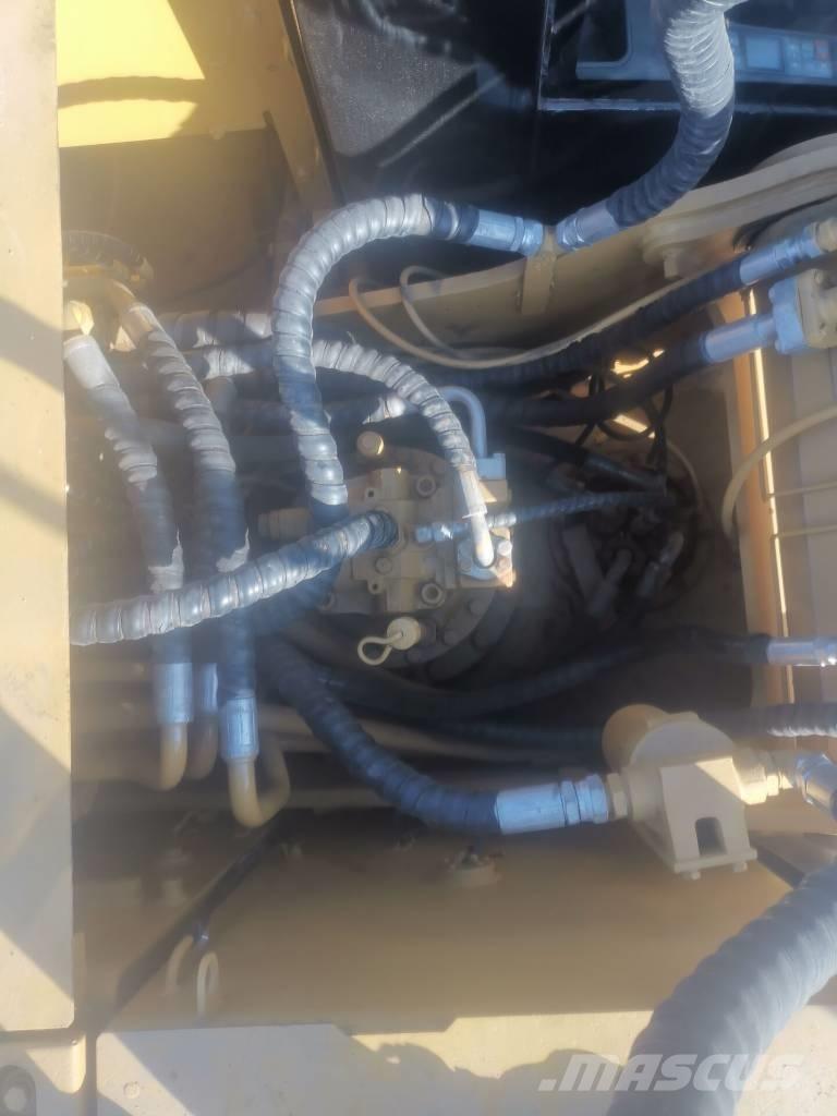 CAT 320 D Bandgrävare