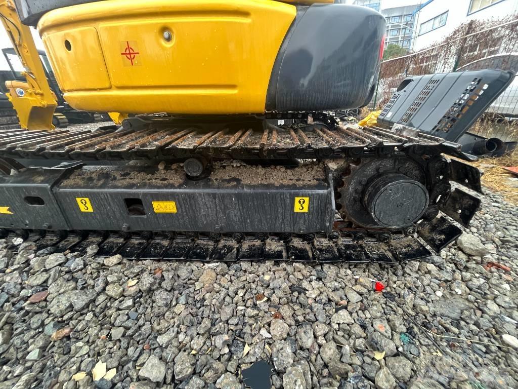 Komatsu PC 35 Bandgrävare