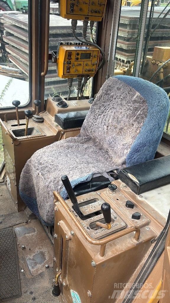 CAT D 4 C Bandschaktare