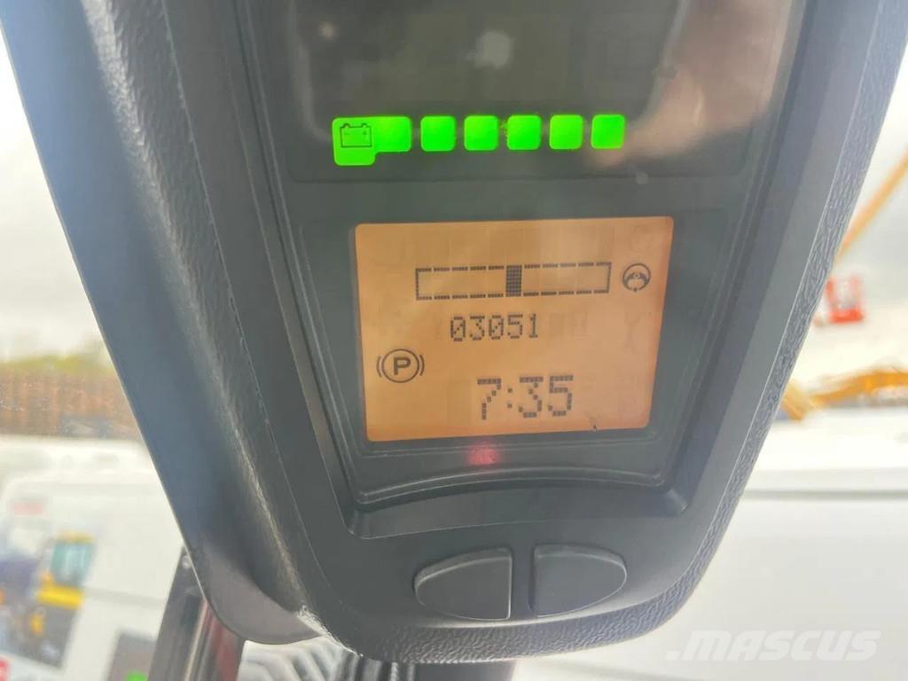 Linde E70-01 Elmotviktstruckar