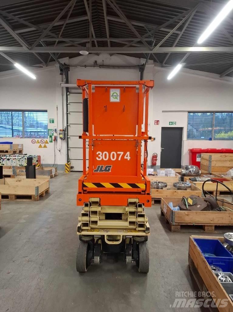 JLG 1930 ES Saxliftar