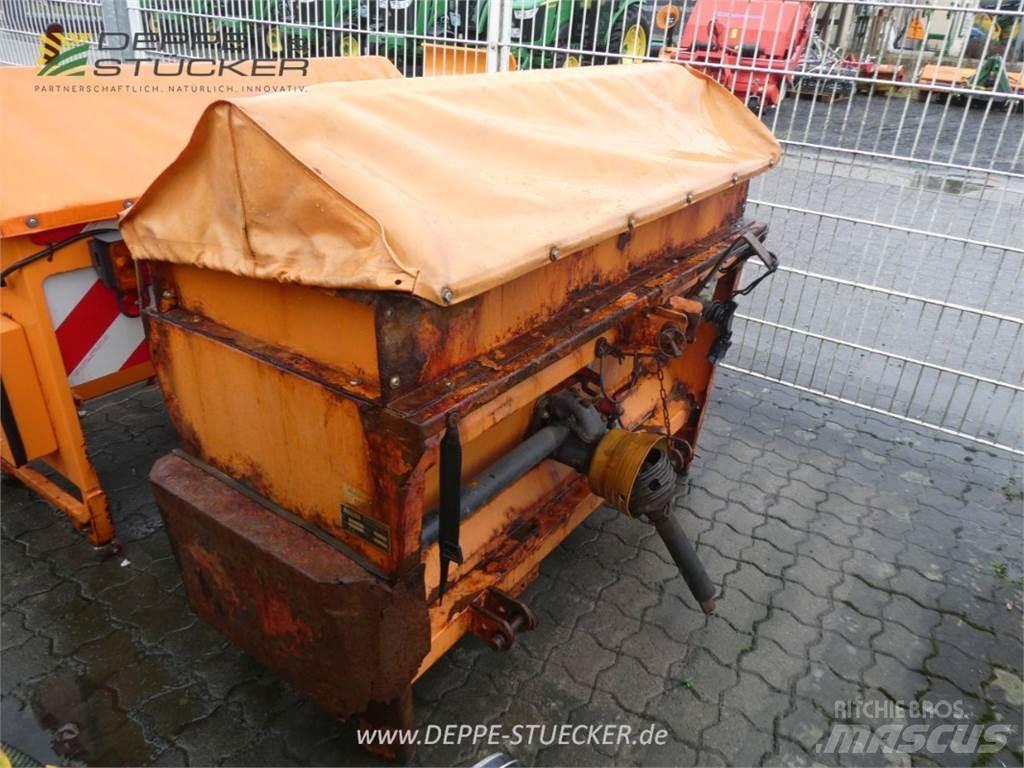 Rauch UKS 120 Sand- och saltspridare