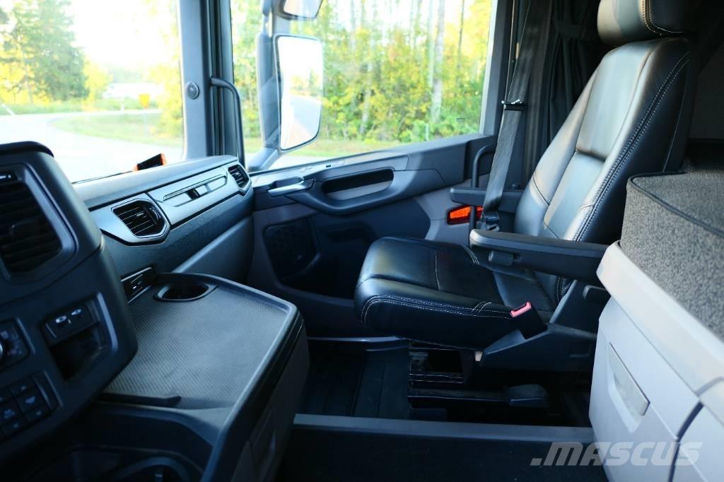 Scania R590B6x2nb Lastväxlare/Krokbilar