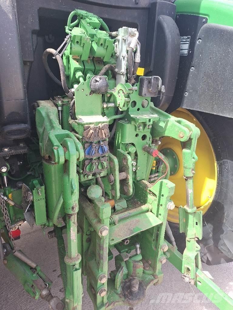 John Deere 6110R Traktorer