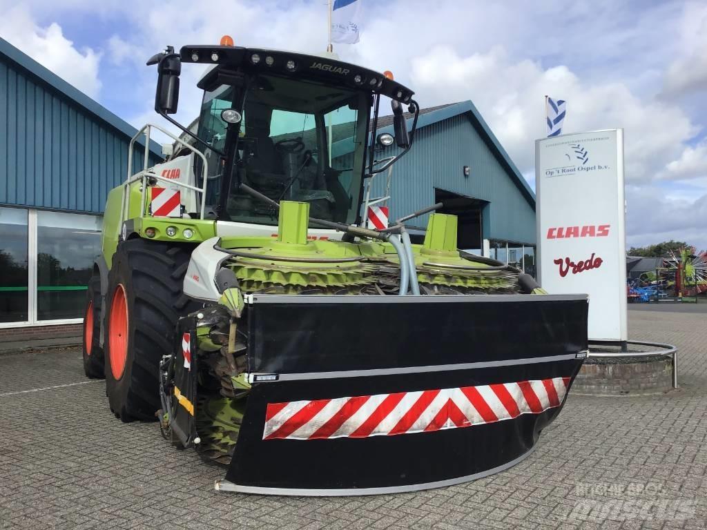 CLAAS Jaguar 960 4WD Skördetröskor