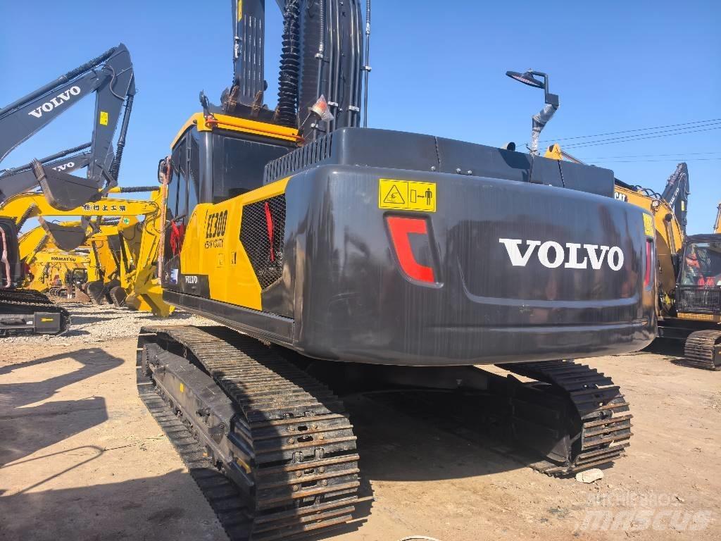 Volvo EC 300 D L Bandgrävare
