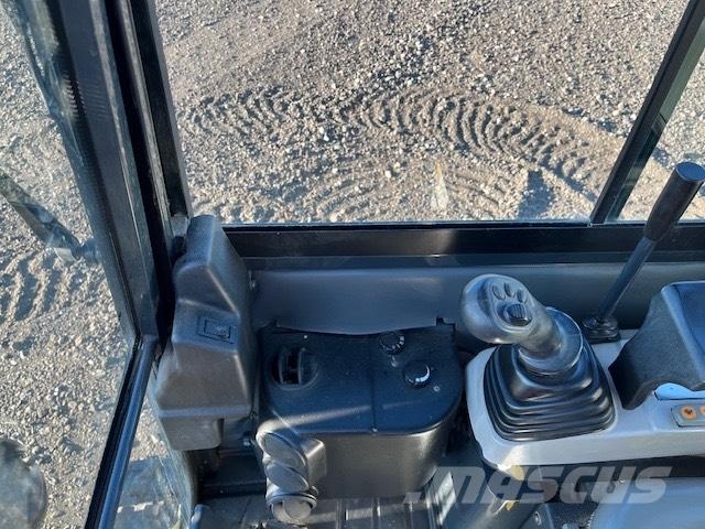 Komatsu PC16R HS Minigrävare < 7t