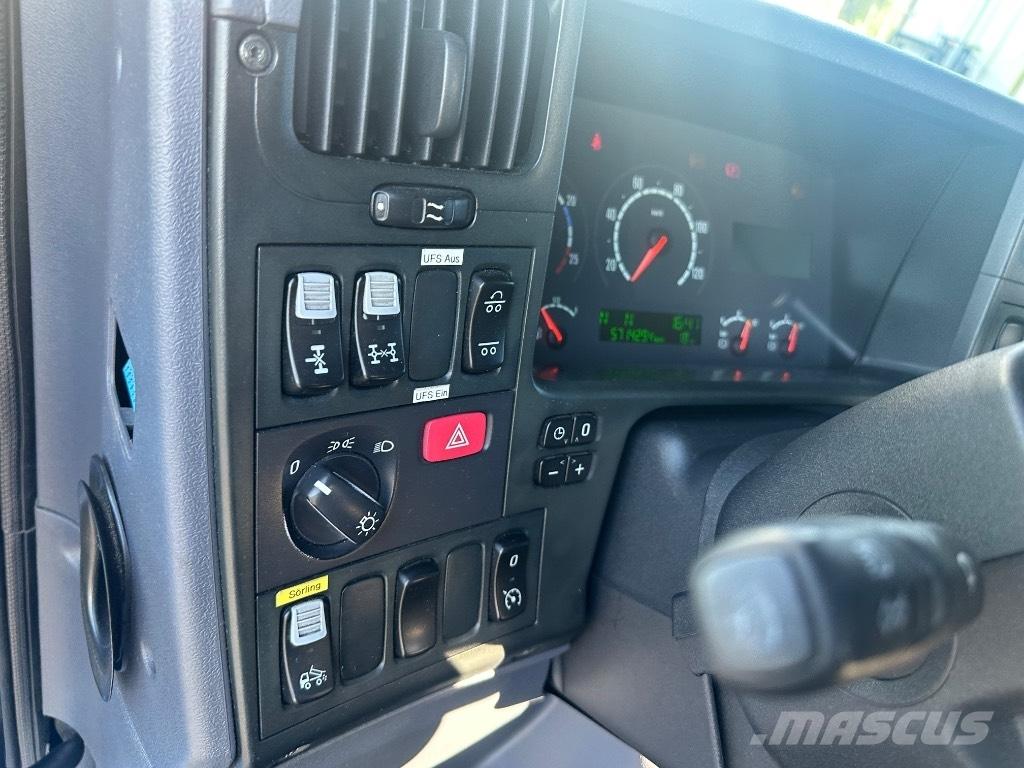 Scania R420 8X4/4 Lastväxlare/Krokbilar