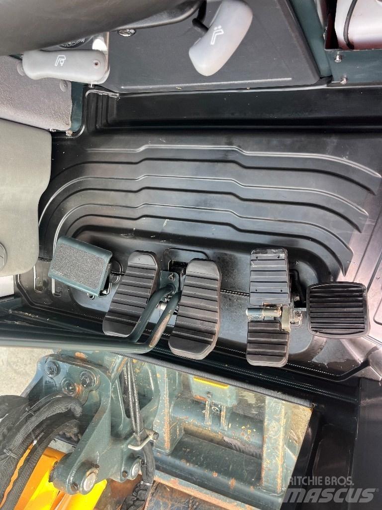 Hyundai R25Z-9 AK Minigrävare < 7t