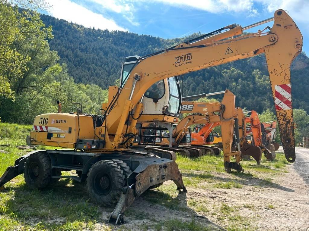 Liebherr A 316 Avfalls / industri hantering