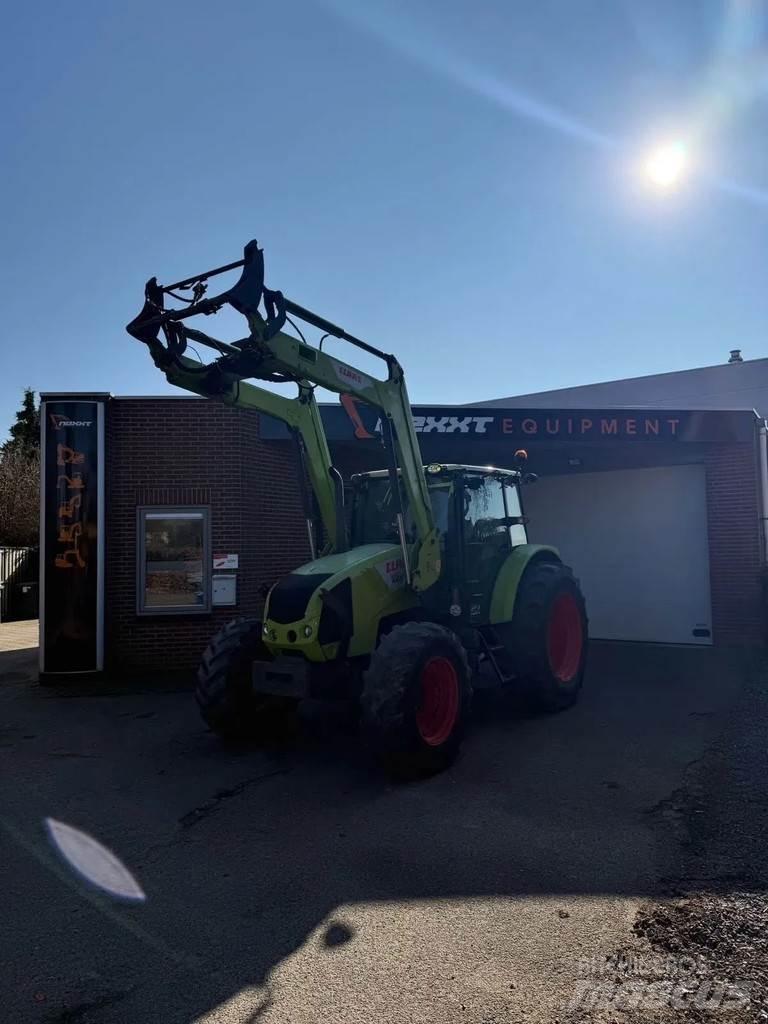 CLAAS Axos 330 Traktorer