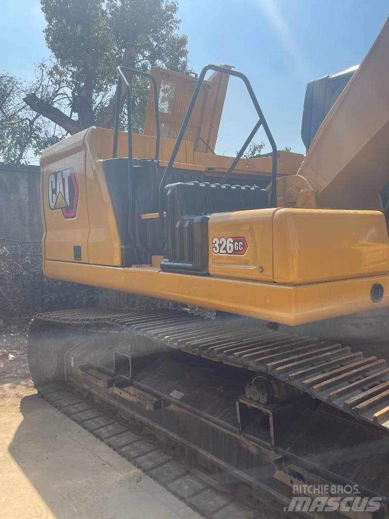 CAT 326 GC Bandgrävare