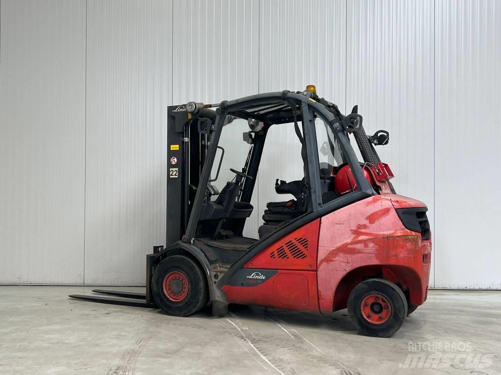 Linde H30T-02 Gasolmotviktstruckar