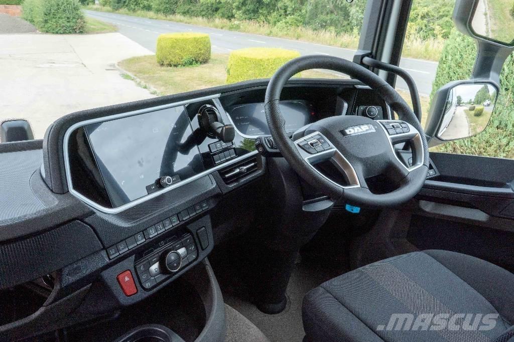 DAF XD 450 FAX 8x2 Tankbilar