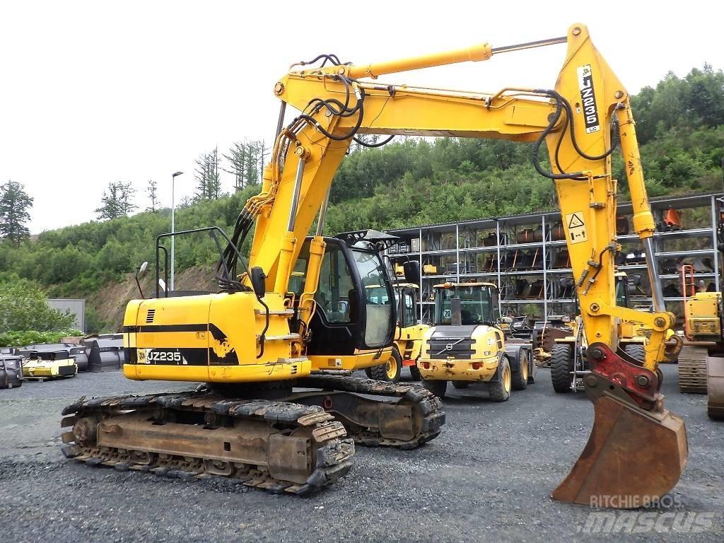 JCB JZ 235 LC Bandgrävare