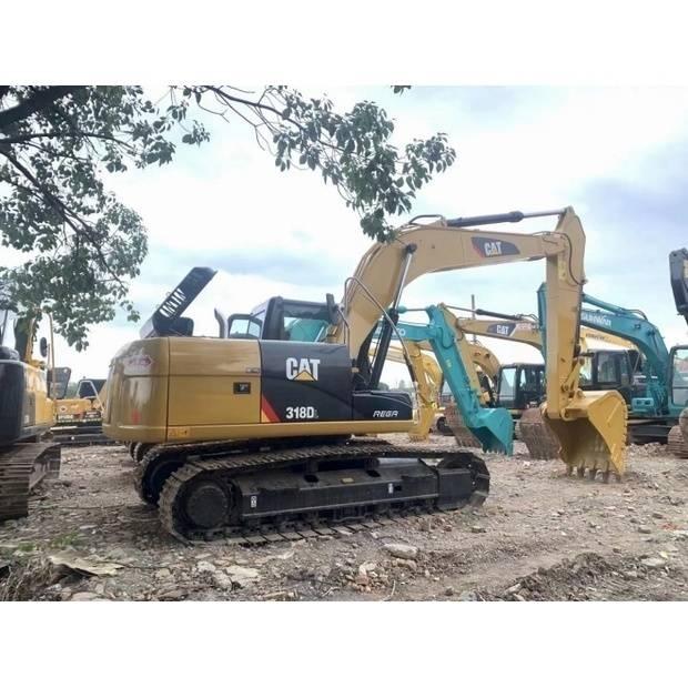 CAT 318d2 Bandgrävare